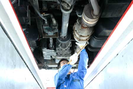 自動車整備部イメージ